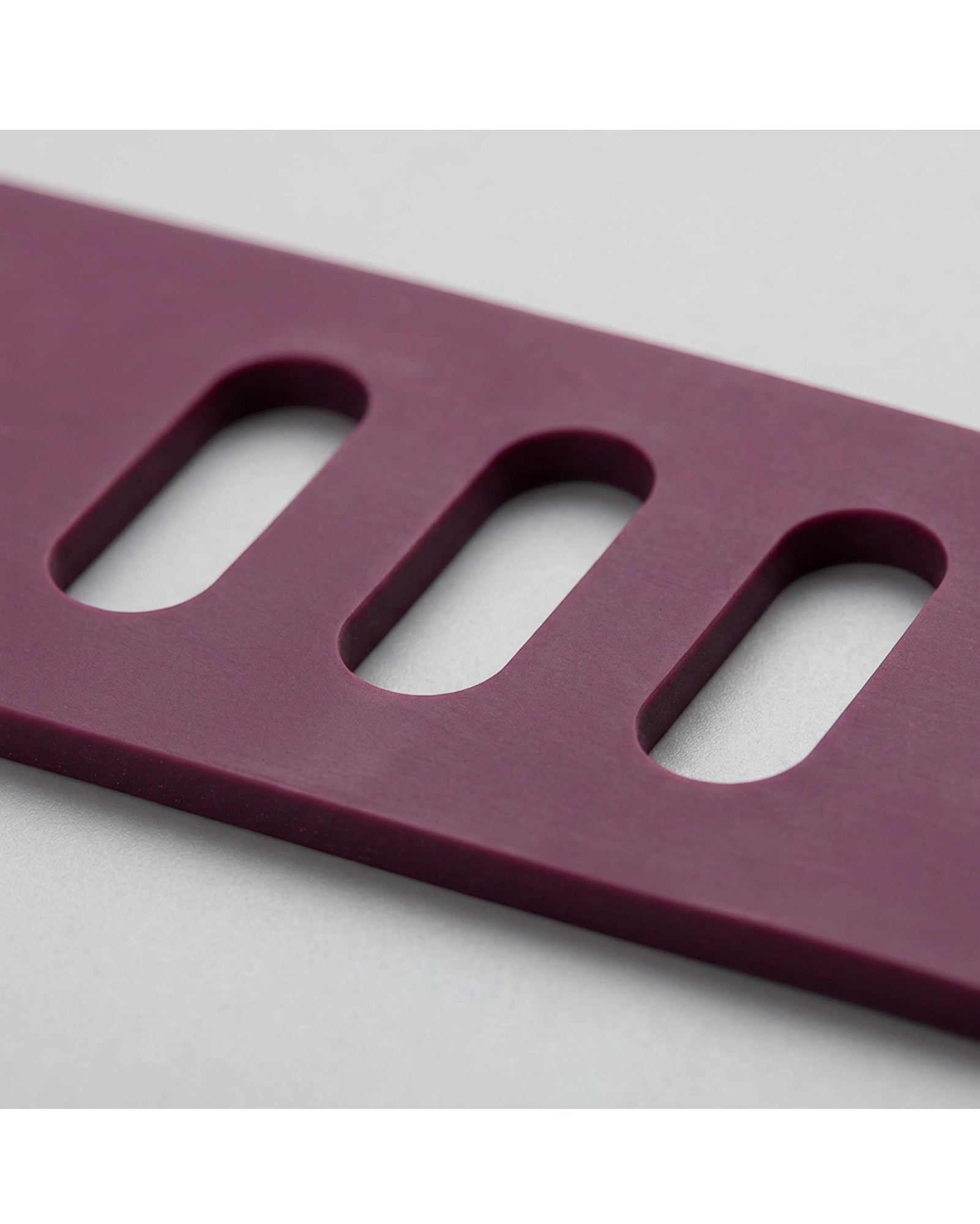 Plvfd Eight-Slot Flat Latex Stretch Band 150 cm Plum - Detail view